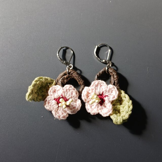 サクラピアス - ハンドメイドのコピー | iichi 日々の暮らしを心地よく