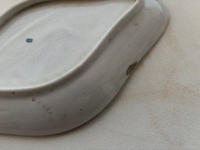 TERRE DE FER テールドフェール 上品で美しいグリーンのラヴィエ