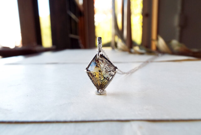 一点物】デンドリティッククォーツのネックレス（水面） | iichi 日々