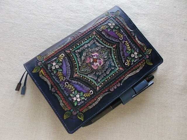 ほぼ日手帳　文庫サイズ対応 　レザー手帳カバー 刻印、拭き染め ほぼ日手帳仕様 B6サイズレザー手帳カバー 刻印＆拭き染め | iichi