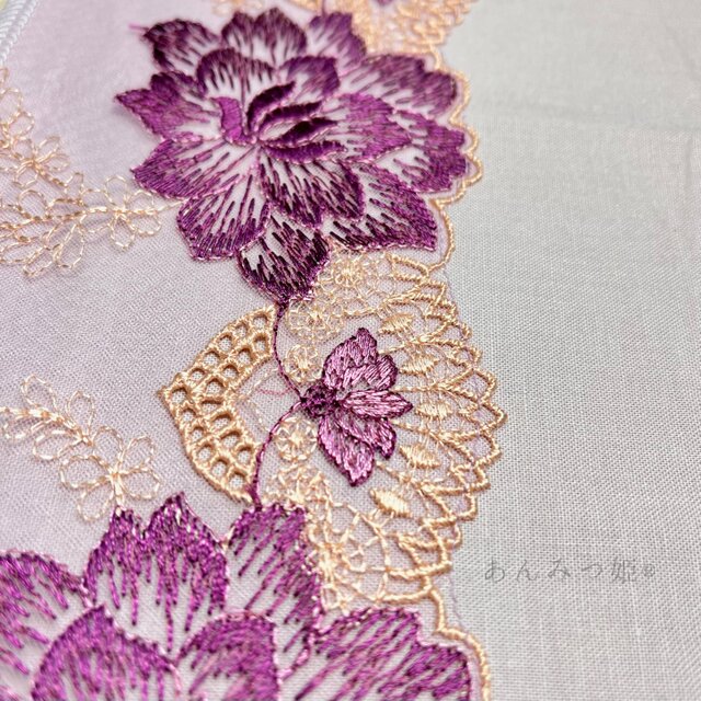 洗える刺繍半衿 葡萄色の大輪の花 | iichi 日々の暮らしを心地よくする