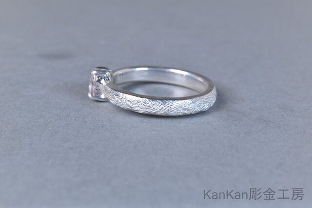 モルガナイトのリング | iichi 日々の暮らしを心地よくする