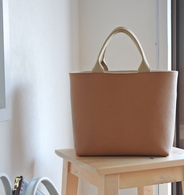 ミドルトート アンティークキャメル | iichi 日々の暮らしを心地よく