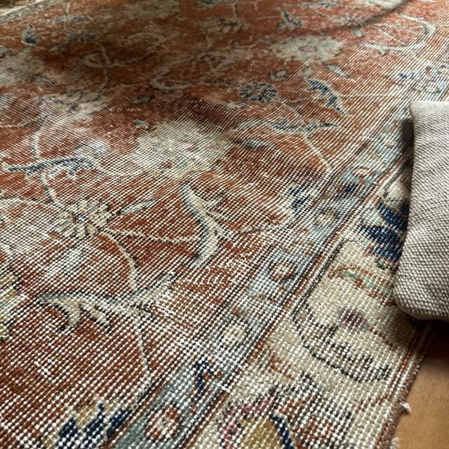 102×204 アンティークブラウン 青い花 トルコヴィンテージラグ | iichi