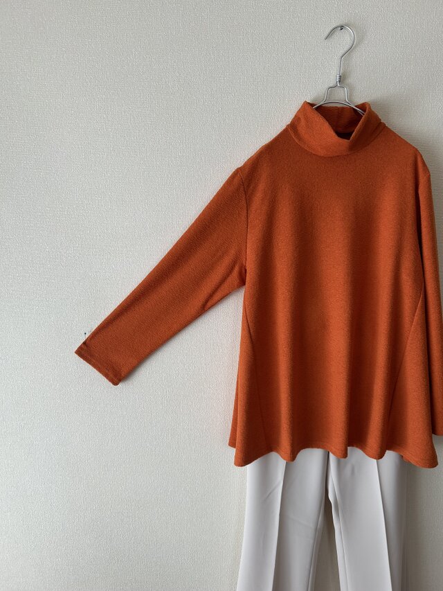テントラインのニットトップス オレンジ サイズ展開あり | iichi 日々