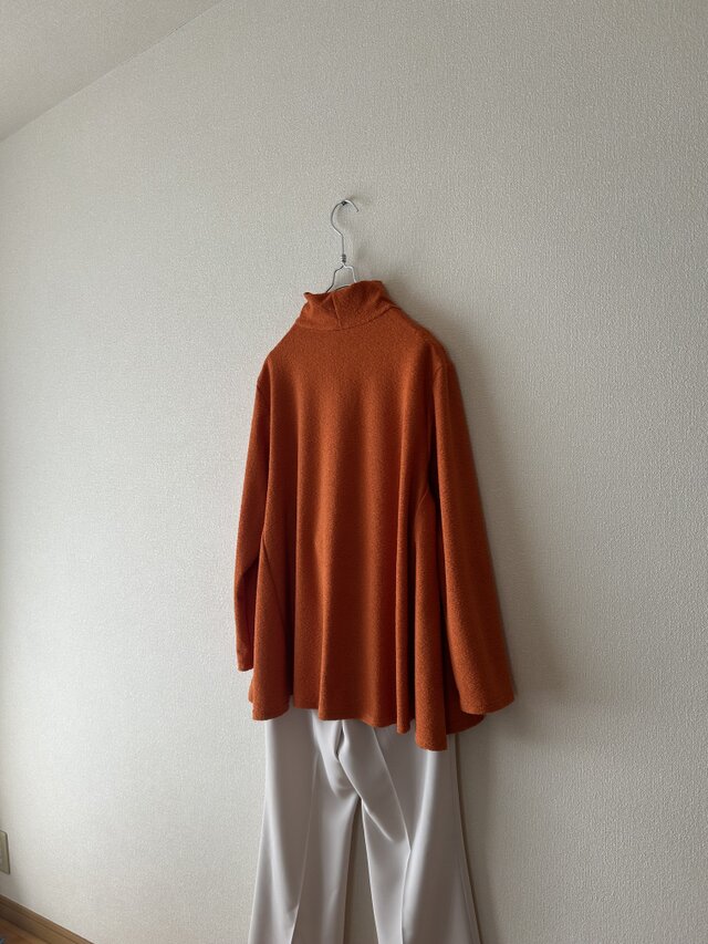 テントラインのニットトップス オレンジ サイズ展開あり | iichi 日々