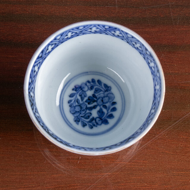 古伊万里 金襴手草花文 猪口 明治時代 E2267B-1 | iichi 日々の暮らし