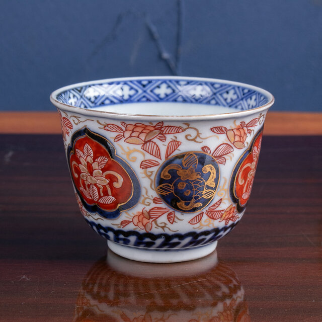 古伊万里 金襴手草花文 猪口 明治時代 E2267B-1 | iichi 日々の暮らし