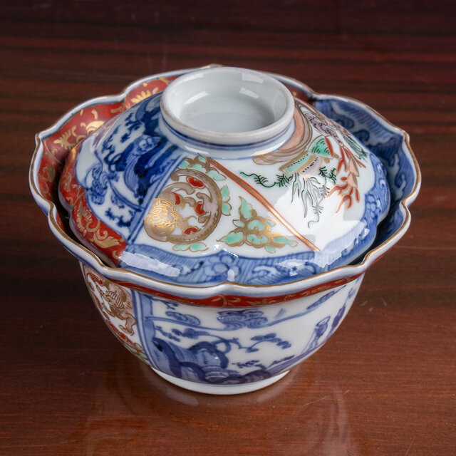 古伊万里 金襴手山水流水文 輪花蓋茶碗 明治時代 E2201A | iichi 日々