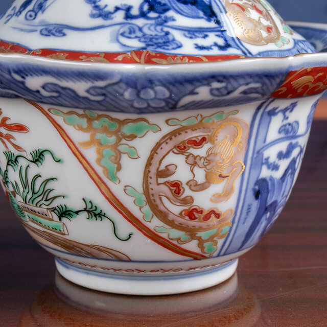 古伊万里 金襴手山水流水文 輪花蓋茶碗 明治時代 E2201A | iichi 日々