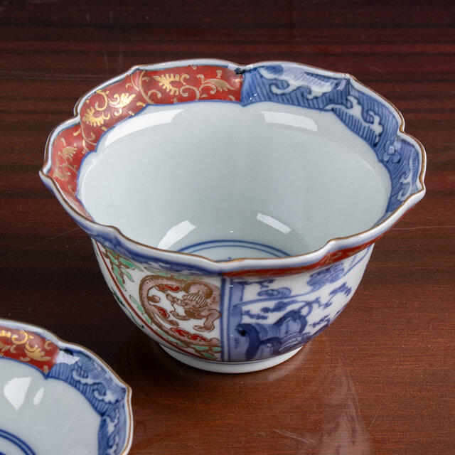 古伊万里 金襴手山水流水文 輪花蓋茶碗 明治時代 E2201A | iichi 日々