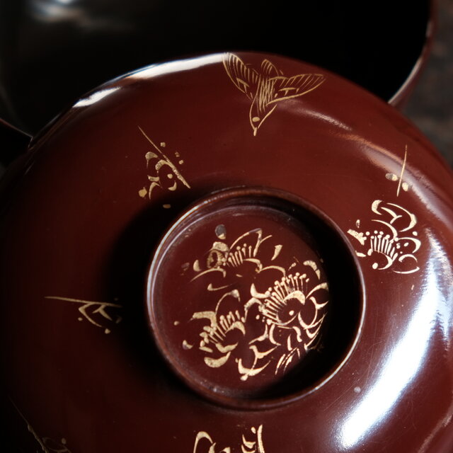 梅と鳥◇小豆色で素敵。古輪島塗 漆芸沈金蓋付椀 漆器 骨董・antiques
