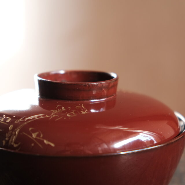 梅と鳥◇小豆色で素敵。古輪島塗 漆芸沈金蓋付椀 漆器 骨董・antiques