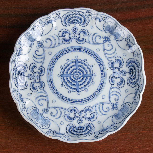 古伊万里 染付線描き花卉文 中皿 明治時代 F067A2 | iichi 日々の