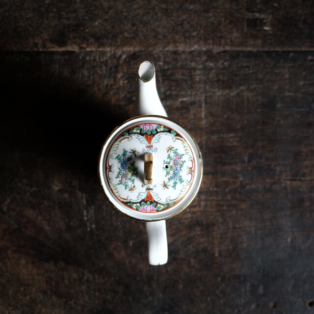 花籠と蝶々と花瓶◇中国廣彩 色絵金彩ティーポット チャイナレトロ