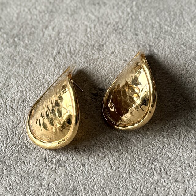 P760-ヴィンテージピアス U.S.A. 1980-90's Hammered Gold Tone