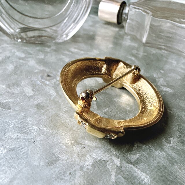 SCA75-【 AVON 】エイボン・ヴィンテージブローチ 1986 Centennial