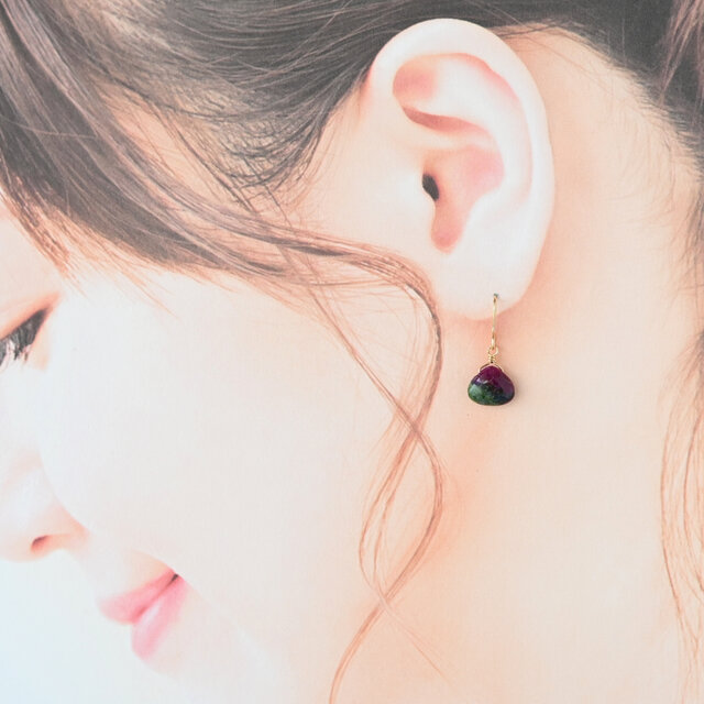 ルビーインゾイサイト一粒ピアス・イヤリング変更可・14kgf | iichi
