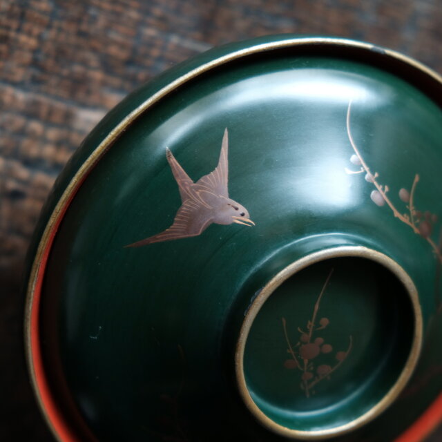 梅と鳥◇深緑で素敵。時代物 漆芸蒔絵蓋付椀 古漆器 骨董・antiques