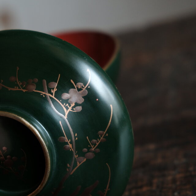 梅と鳥◇深緑で素敵。時代物 漆芸蒔絵蓋付椀 古漆器 骨董・antiques