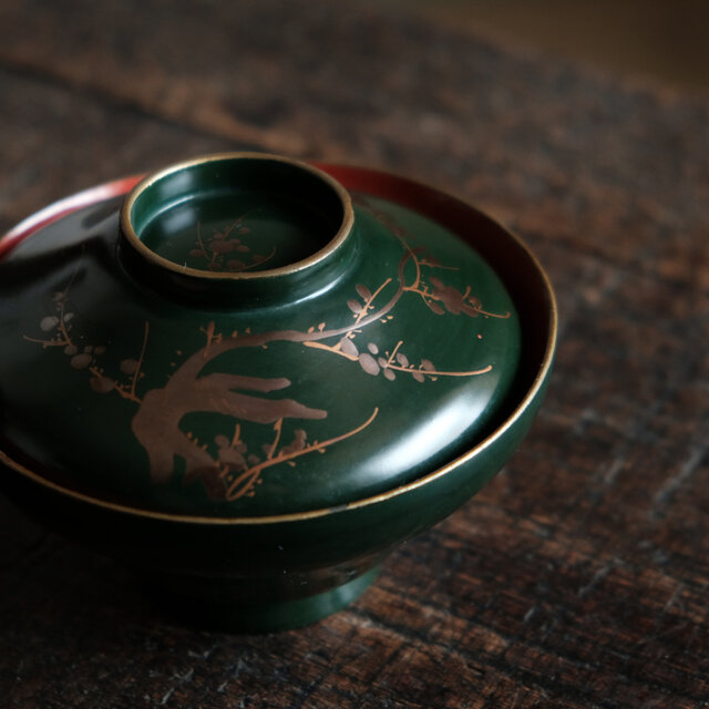 梅と鳥◇深緑で素敵。時代物 漆芸蒔絵蓋付椀 古漆器 骨董・antiques