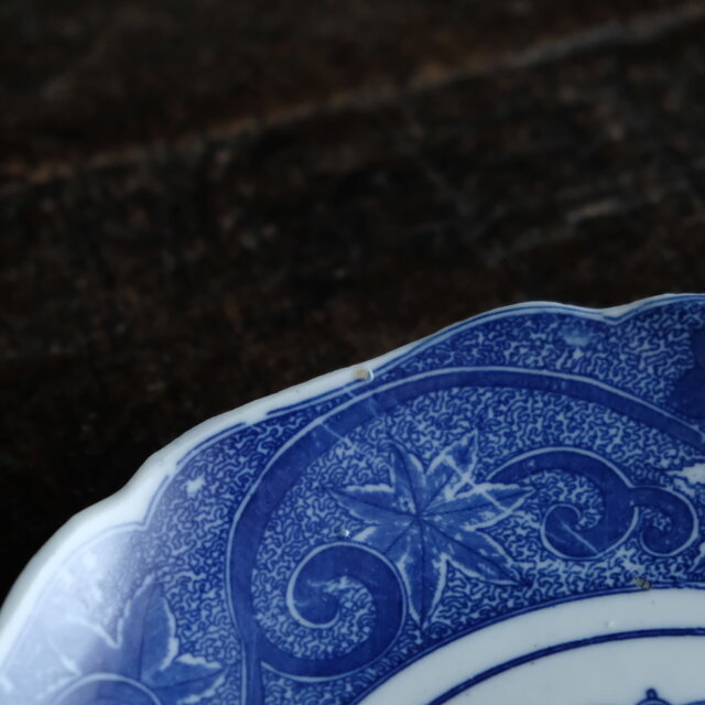 見込みに花文様◇瀬戸焼 花唐草文印判大皿 骨董・antiques 明治〜大正