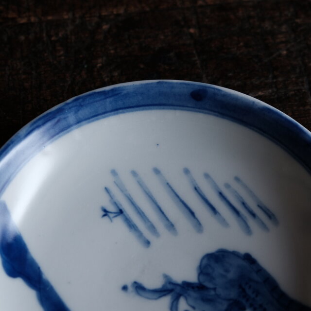 素朴な風景図◇側面に蝙蝠。瀬戸焼 染付中皿 骨董・antiques 古民家