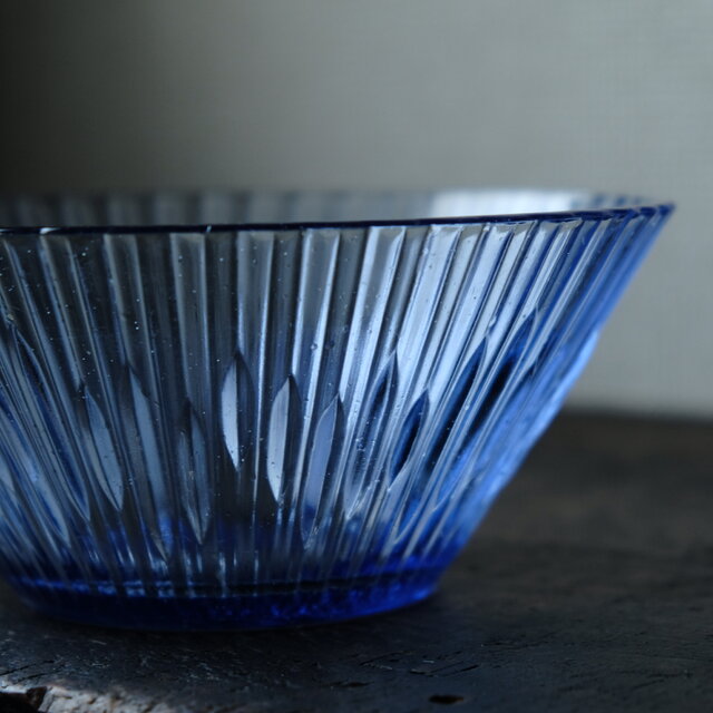 クールな雰囲気◇プレスガラス深鉢 素麺鉢 古道具 レトロ ニュートロ