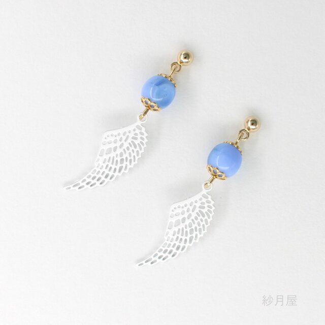 天使の羽根ピアス】 イヤリング エンジェル 白 ホワイト ギフト