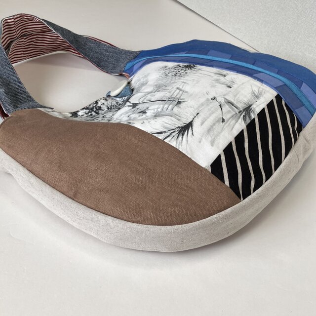 ふっくらグラニーバッグ 農場の風景とブルー | iichi 日々の暮らしを