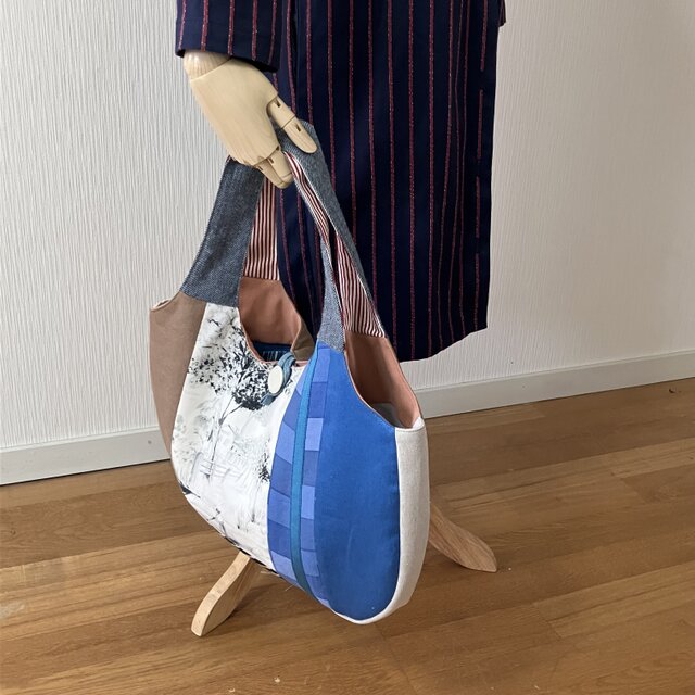 ふっくらグラニーバッグ 農場の風景とブルー | iichi 日々の暮らしを