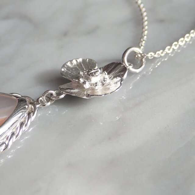 Twist frame pendant サードオニキス | iichi 日々の暮らしを心地よく