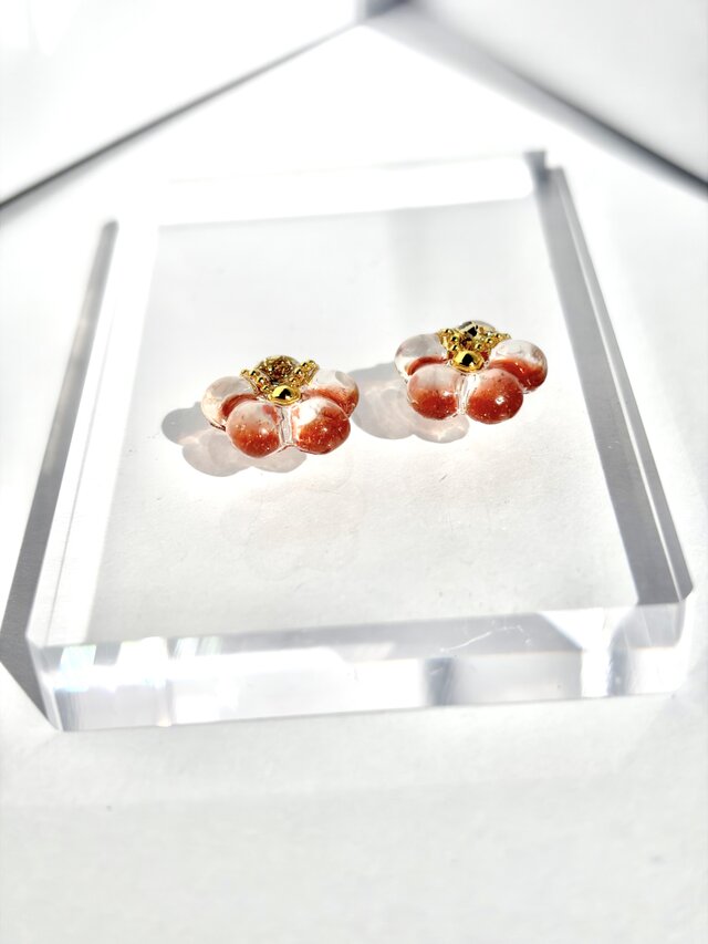 透花-cherry brown|レジンピアス 小ぶりピアス 花アクセサリー 大人