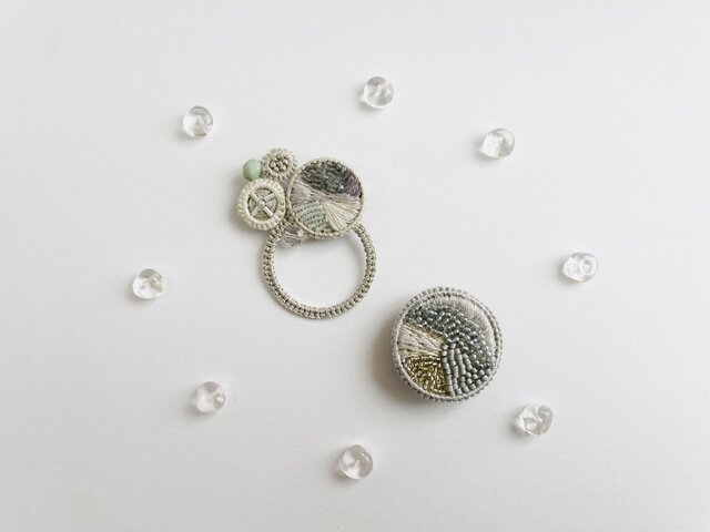 en ー縁ー ／2個セット／ブローチ／シルバーグレー系b011set | iichi