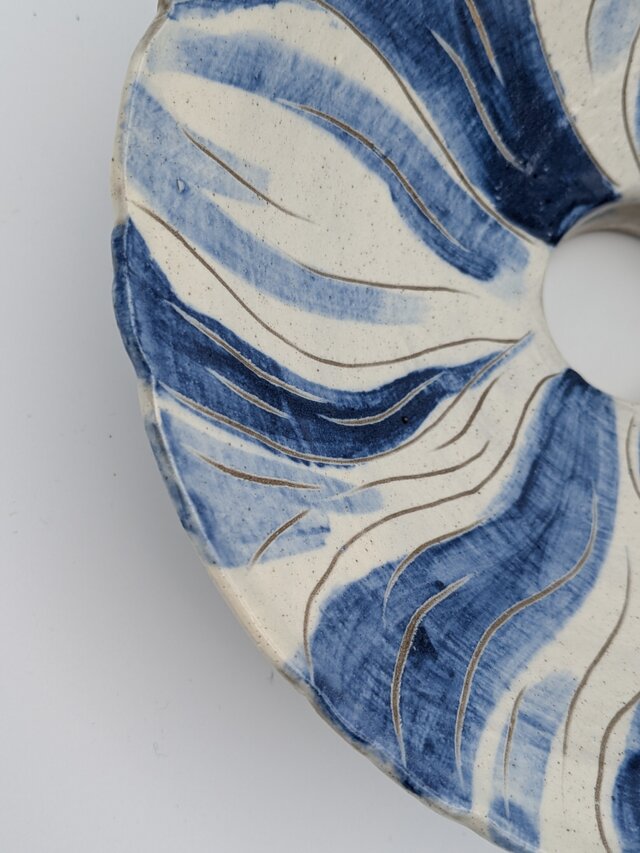 Temoto】碧い花のランプシェード｜空間を包み込む藍色の安らぎ（一点