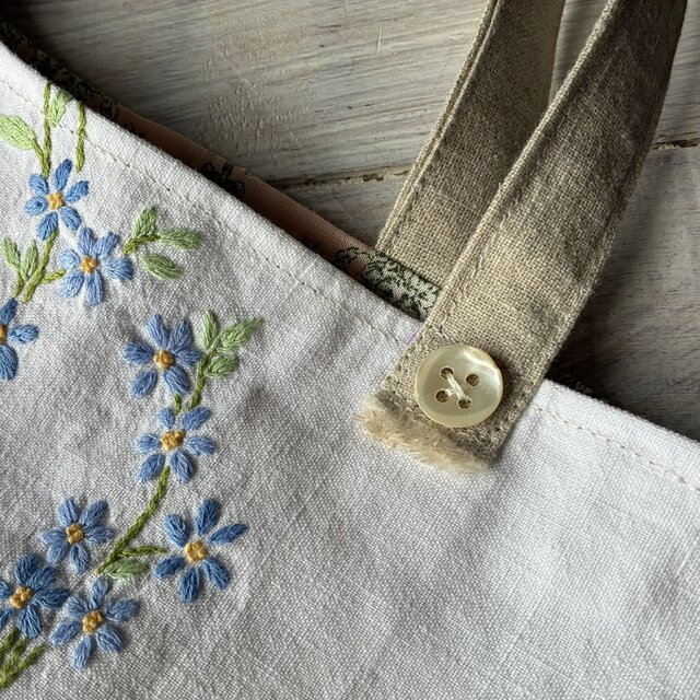 antique*スイトピー手刺繍*大きめA4 トートバッグ*ヴィンテージ