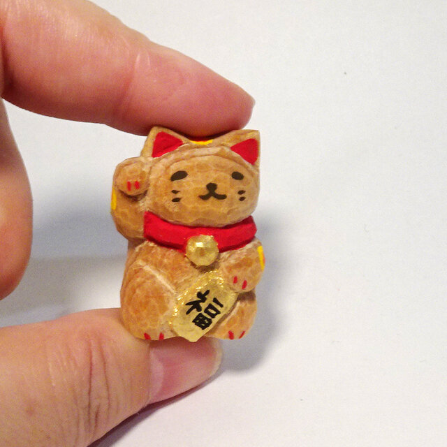 台湾紅檜の招きねこ3（樹齢1000年以上） | iichi 日々の暮らしを