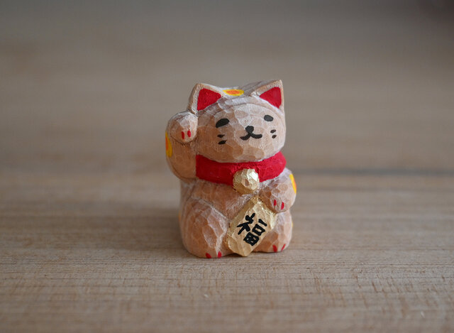 台湾紅檜の招きねこ3（樹齢1000年以上） | iichi 日々の暮らしを
