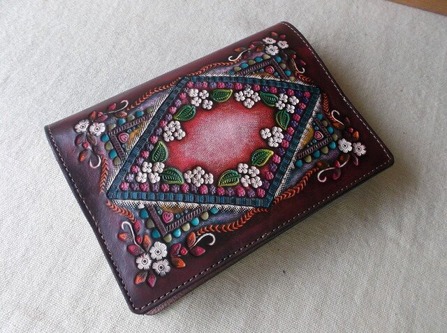 文庫サイズブックカバー 刻印、拭き染め 牛革 | iichi 日々の暮らしを