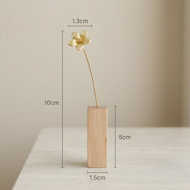 真鍮山桜草ミニ一輪オブジェ 木製花瓶付き | iichi 日々の暮らしを