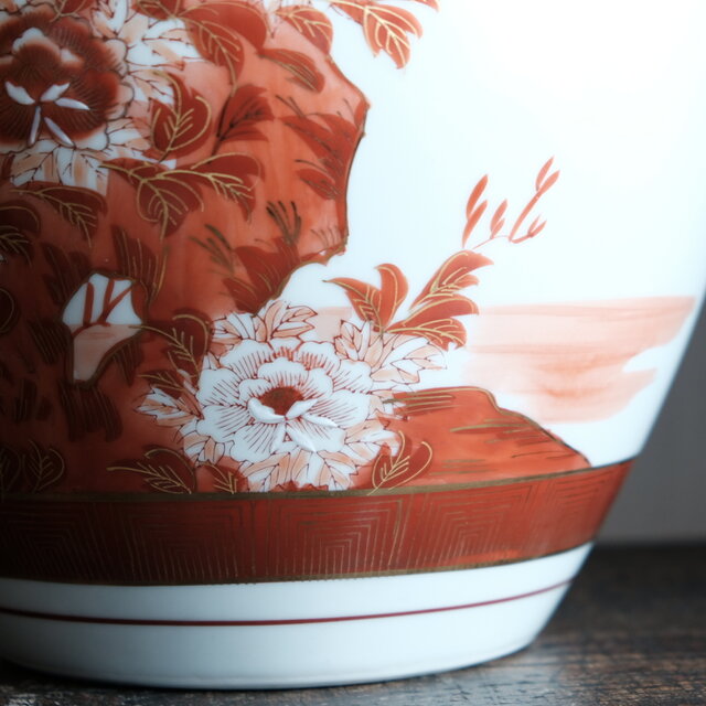 2匹の水鳥◇梅と芍薬。九谷焼 赤絵金彩花瓶 壺 インテリア 工芸品