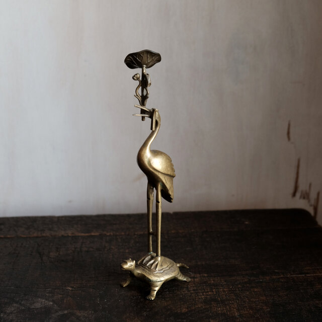 鶴と亀◇金属製三本脚蝋立て 火立て 真鍮 古民家 古道具 インテリア