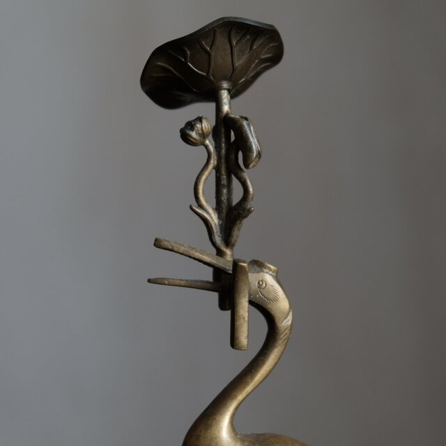 鶴と亀◇金属製三本脚蝋立て 火立て 真鍮 古民家 古道具 インテリア