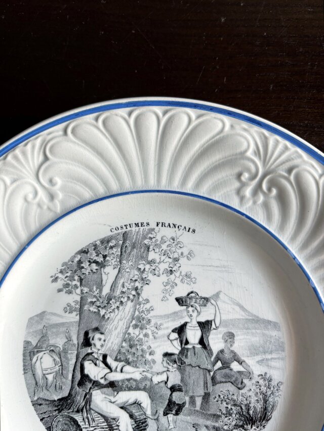 Creil & Montereau クレイユモントロー レリーフ グリザイユ フランス Creil & Montereau クレイユモントロー レリーフ グリザイユ フランス