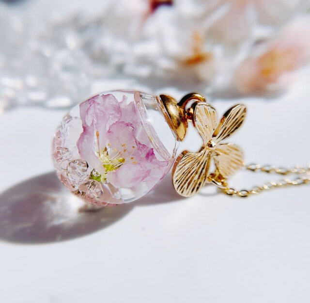 SAKURA 春を告げる桜のガラスドーム ネックレス | iichi 日々の暮らし