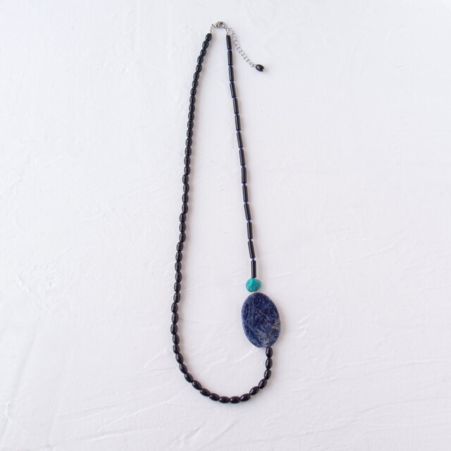 Sodalite Asymmetry Necklace／ソーダライト アシンメトリーネックレス