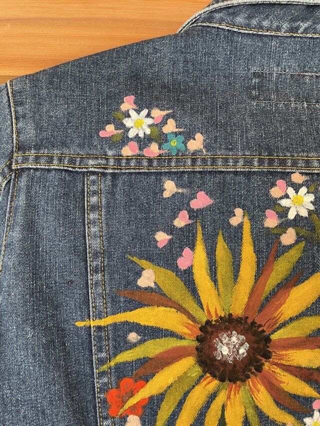 お花がいっぱい・デニムジャケット | iichi 日々の暮らしを心地よく
