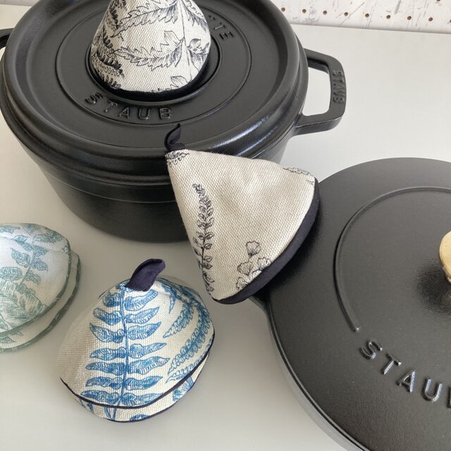 三角鍋つかみ2個セット*ボタニカルブルー | iichi 日々の暮らしを