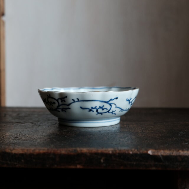 花唐草と獅子◇伊万里 染錦金彩膾皿 花唐草 青海波 深皿 骨董/antiques