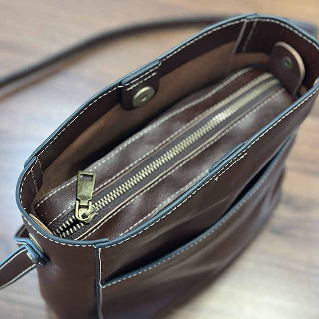 本革レザー トートバッグ 軽量 高品質 ショルダーバッグ 通勤 シンプル